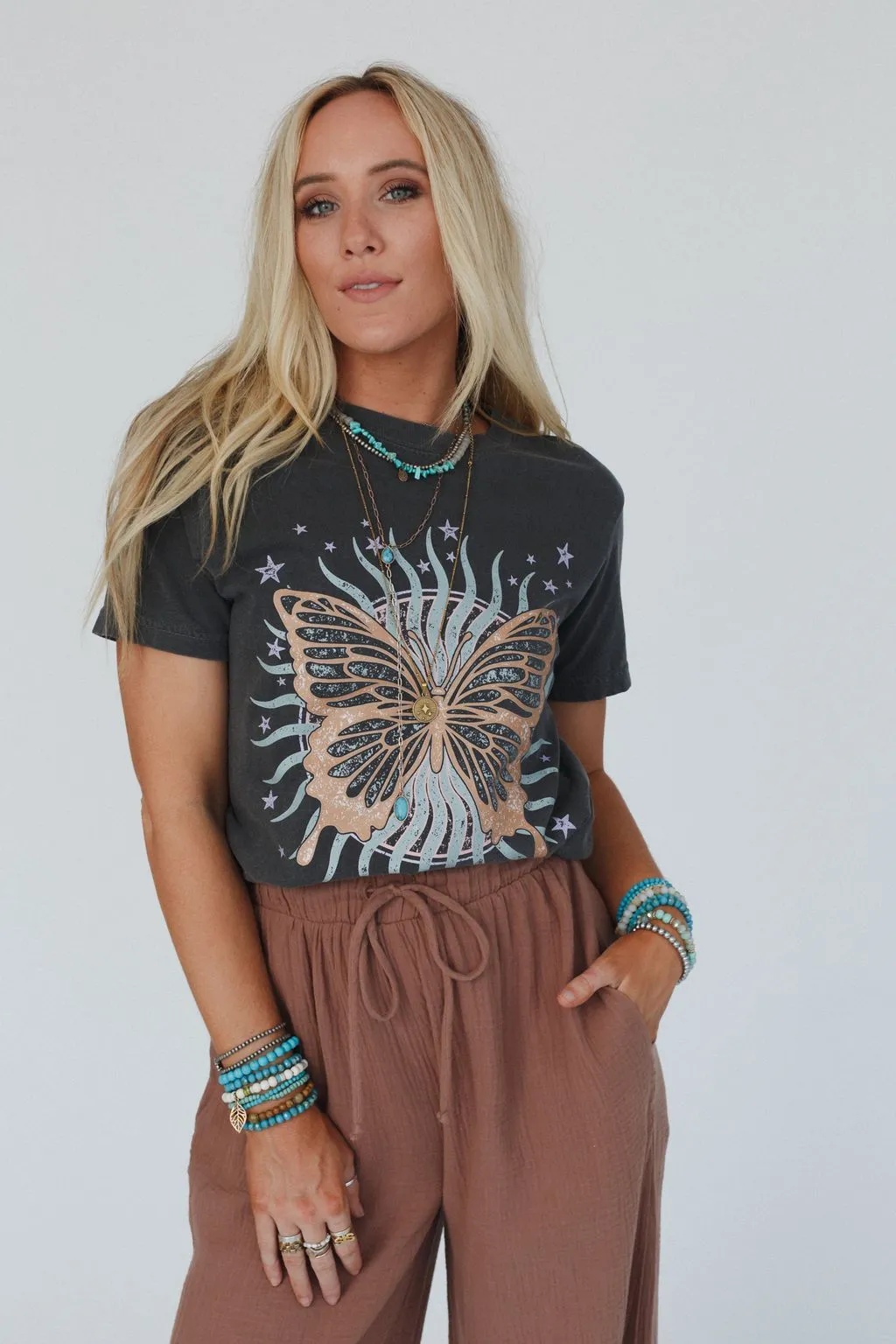 Butterfly Sun Graphic Tee - Pepper