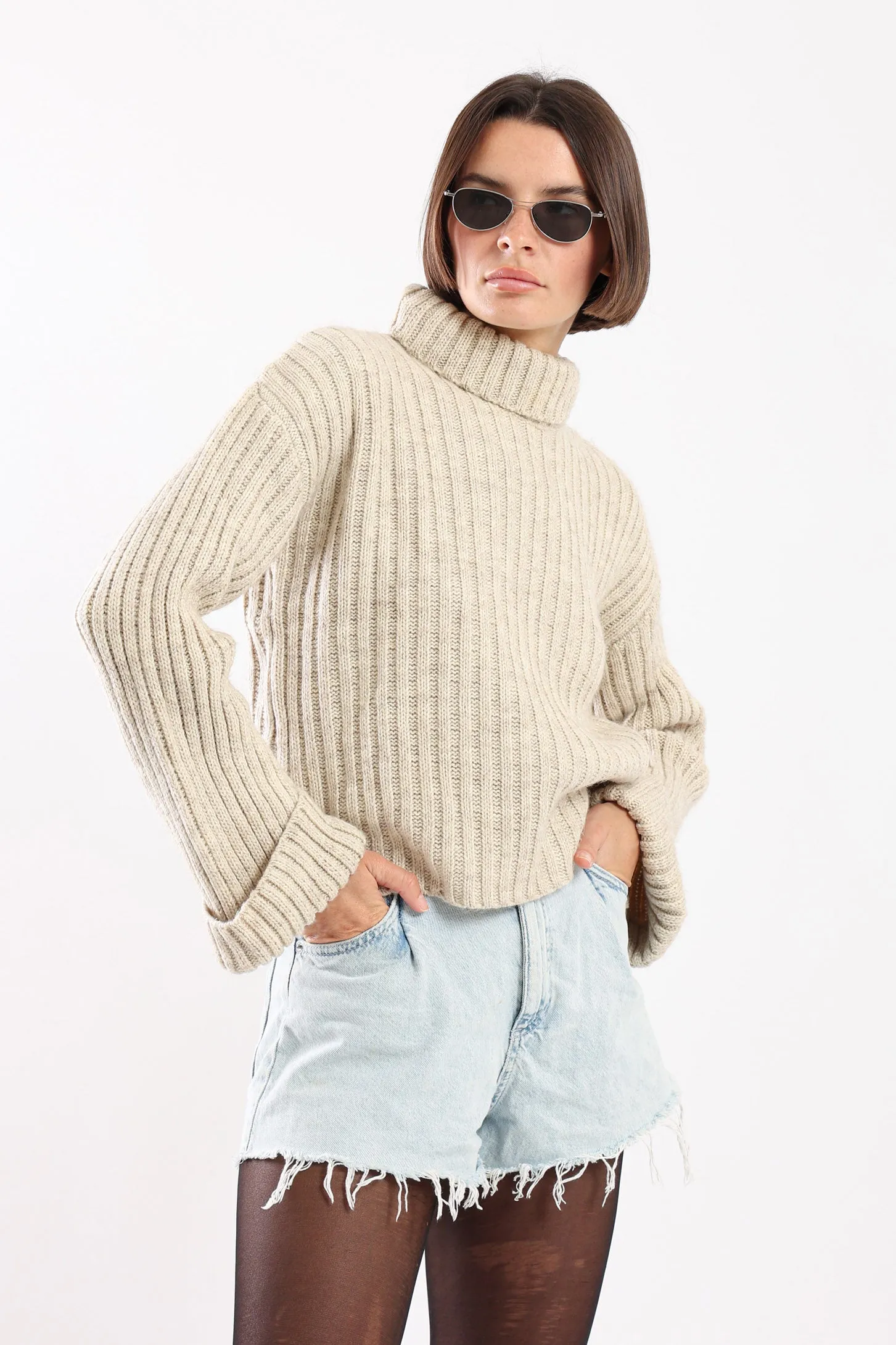 CHUNKY HIGH NECK SWEATER - BEIGE