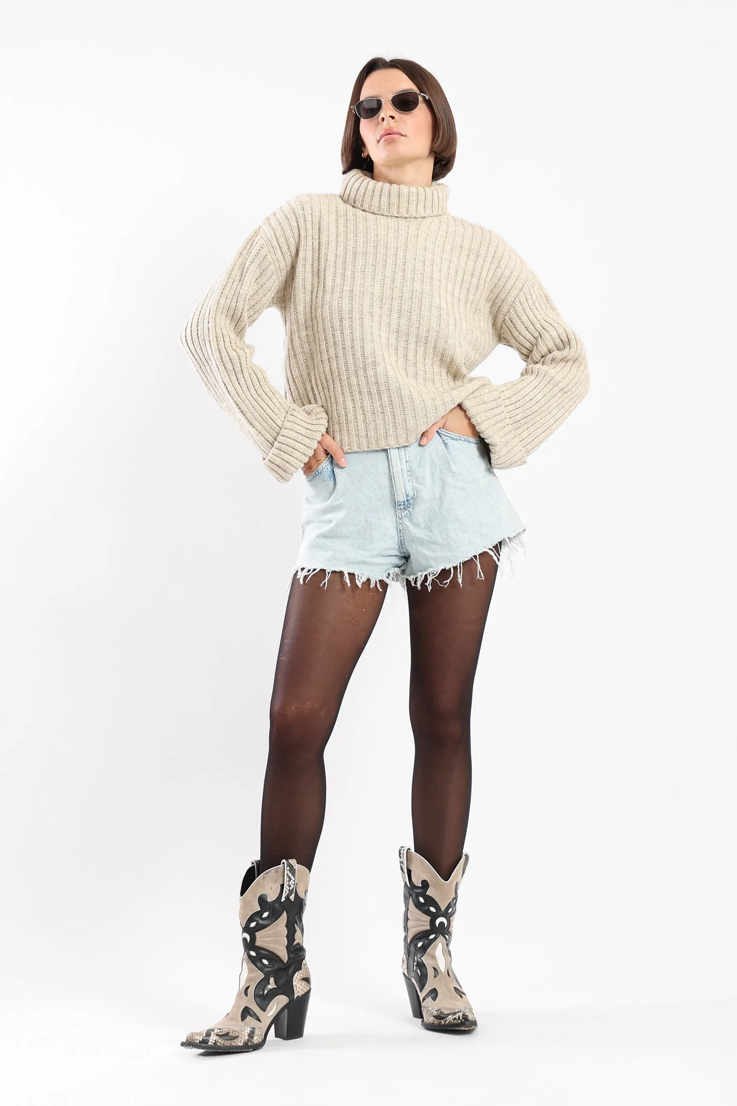 CHUNKY HIGH NECK SWEATER - BEIGE