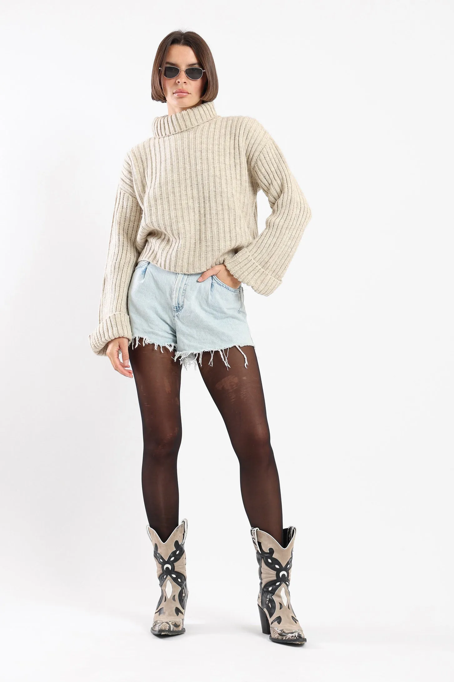 CHUNKY HIGH NECK SWEATER - BEIGE