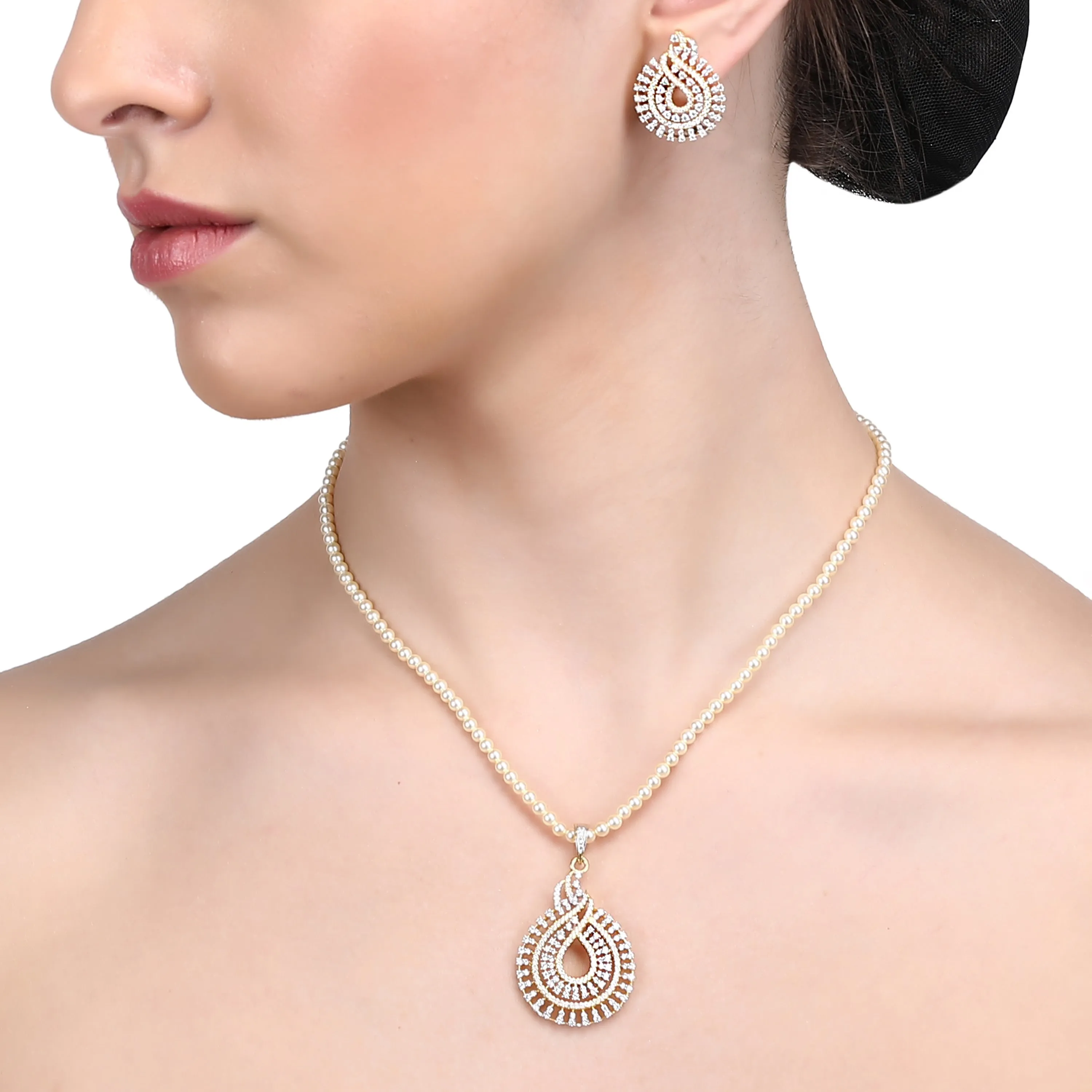 Heena Zircon Pendant Set